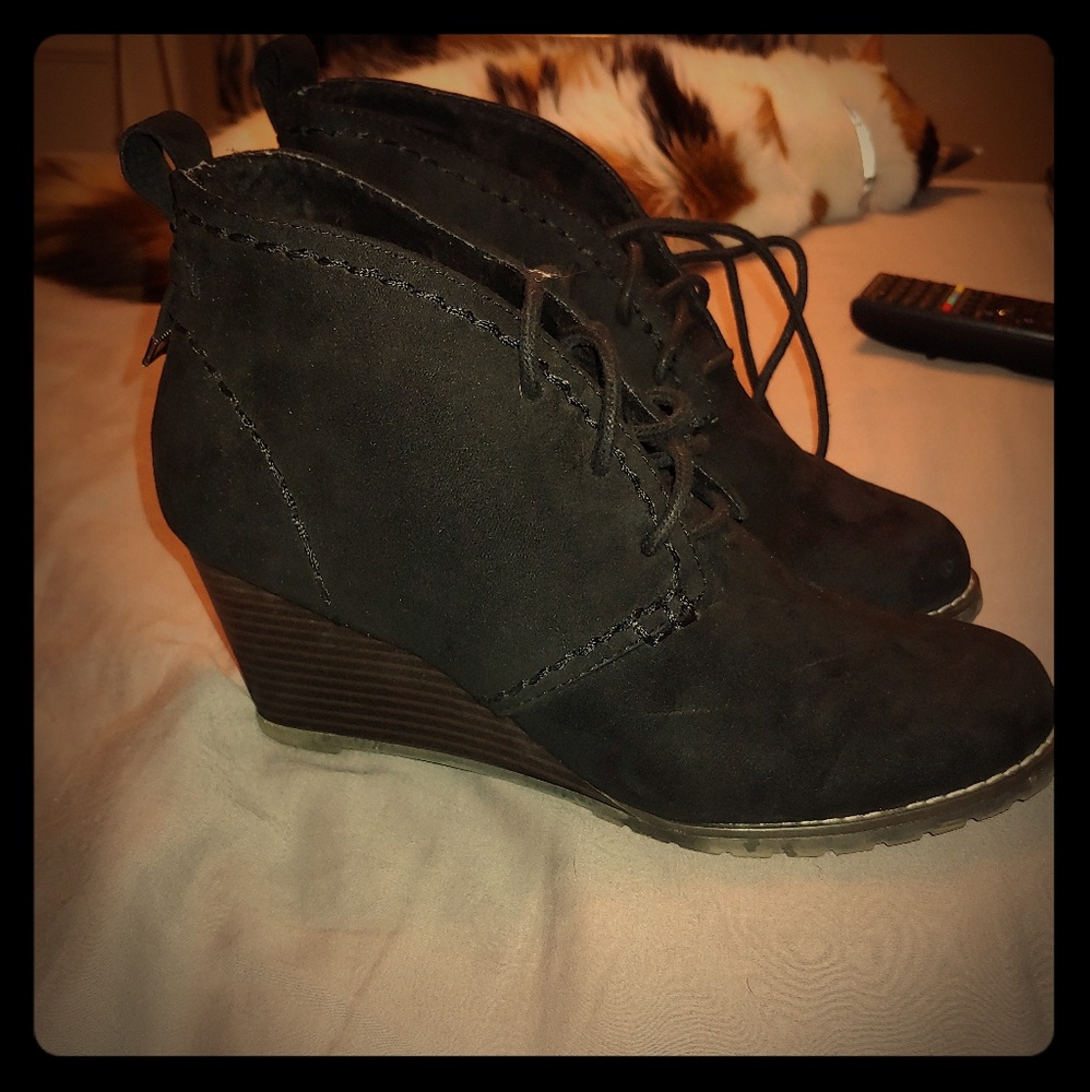 Wedge Bootie black, size 6.5